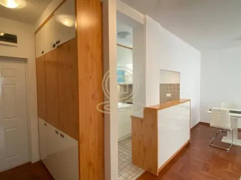 Rent, three bedroom apartment, 60m², Lekino Brdo, Voždovac Sve Podlokacije - image 4