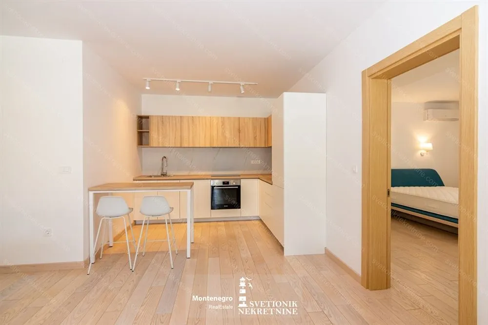 Prodaja, dvosoban stan, 87m², Igalo, Herceg Novi