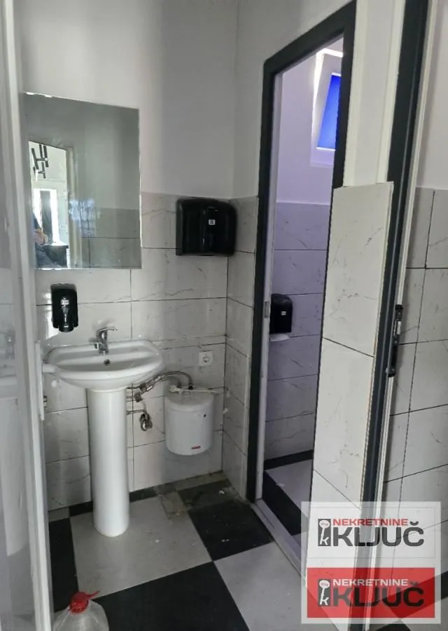 Rent, office space, 112m², Sajlovo, Novi Sad Sve Podlokacije