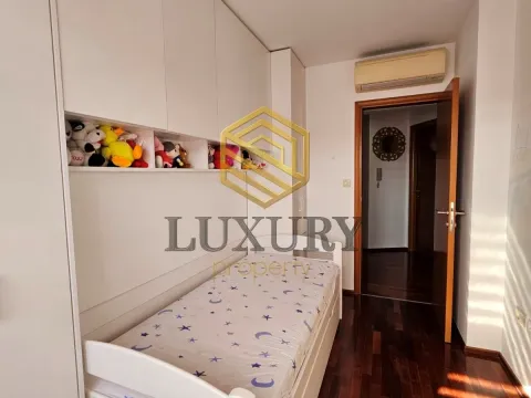 Sale, two bedroom apartment, 52m², Stari Aerodrom, Podgorica - image 19