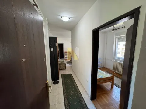 Izdavanje, trosoban stan, 59m², Centar, Novi Sad - image 11