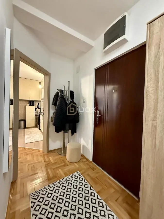 Prodaja, dvosoban stan, 54m², Pantelej, Niš