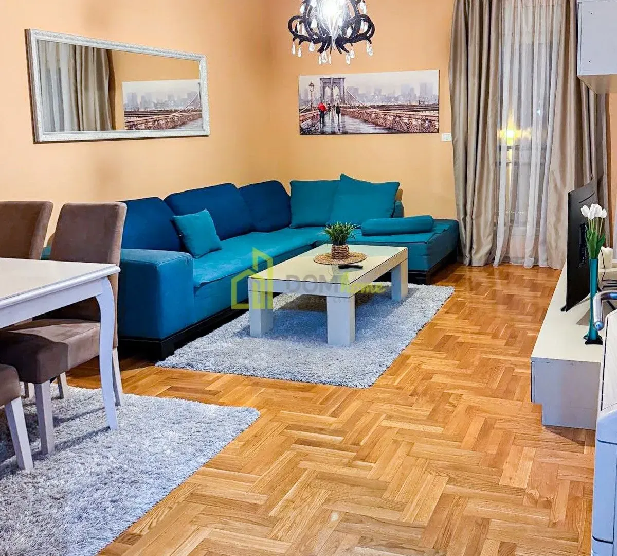 Izdavanje, dvosoban stan, 75m², Podgorica, Crna Gora