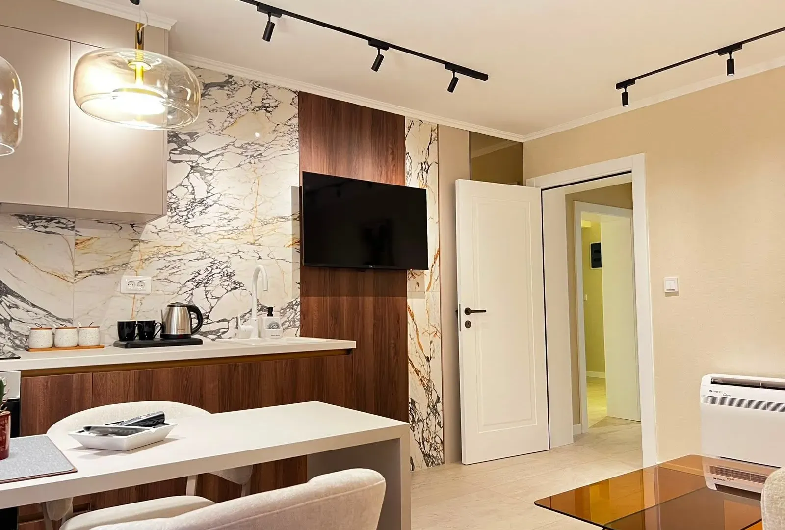 Sale, house, 180m², Radanovići, Kotor