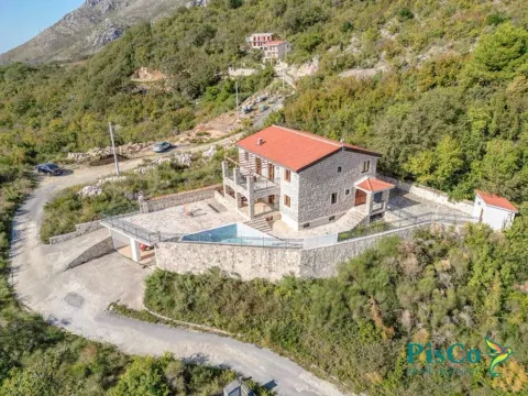 Prodaja, stan, 466m², Reževići, Budva - image 1