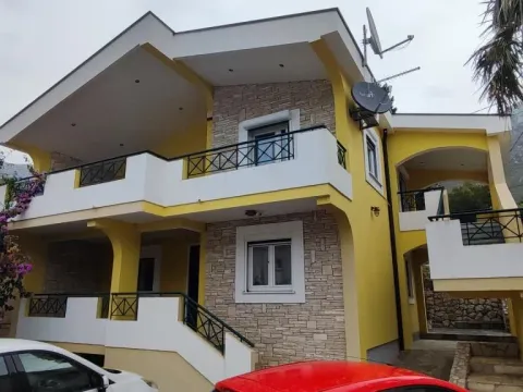 Sale, house, 200m², Sutomore, Bar - image 1