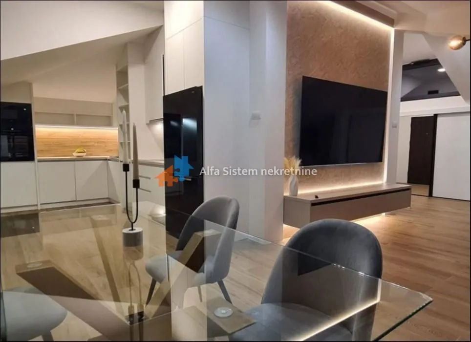 Rent, three bedroom apartment, 360m², Savski Venac, Beograd