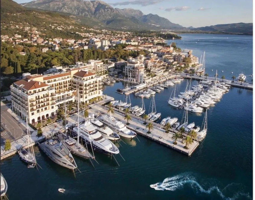 Prodaja, dvosoban stan, 127m², Porto Montenegro, Tivat