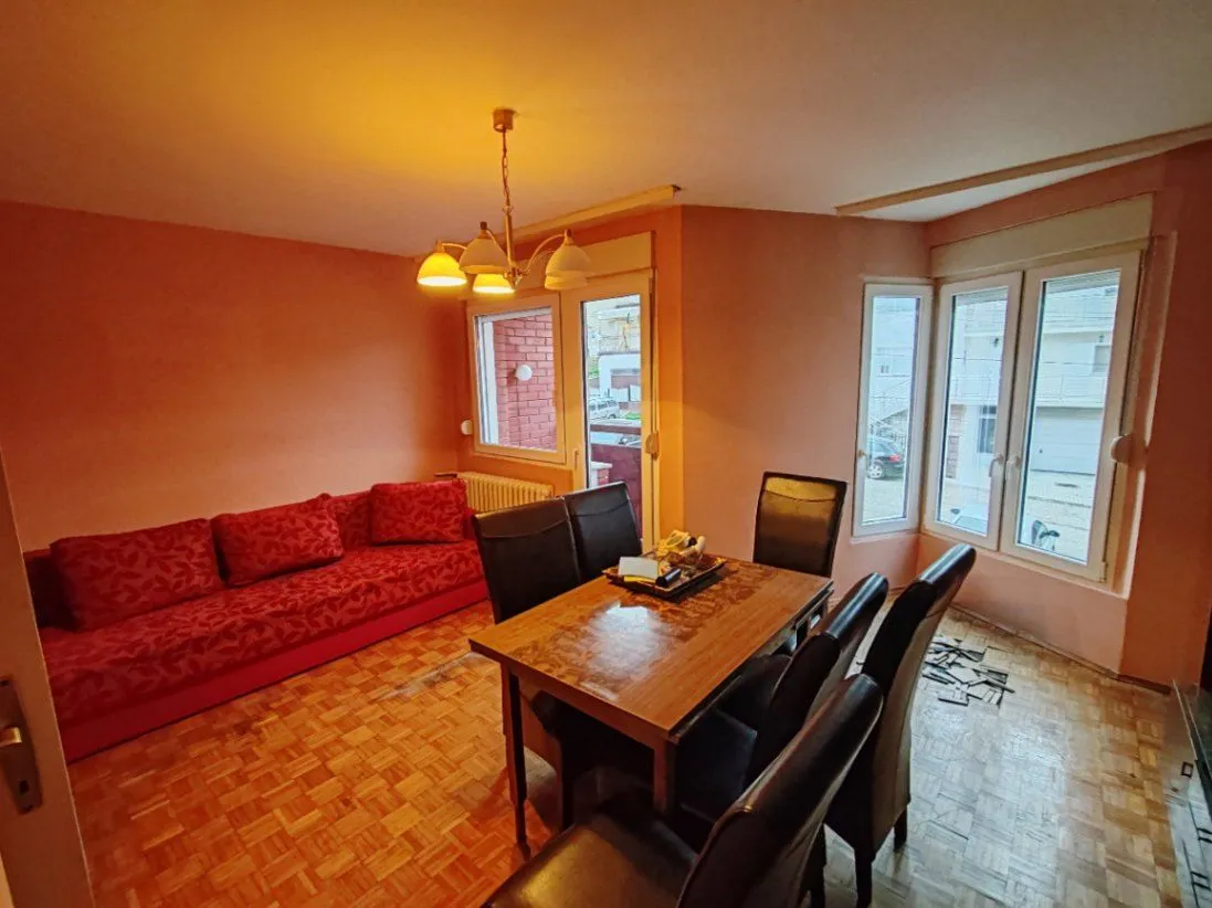 Prodaja, dvosoban stan, 59m², Loznica, Srbija