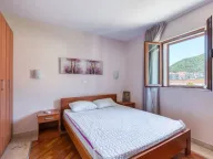 Rent, one bedroom apartment, 45m², Bulevar, Budva - image 10