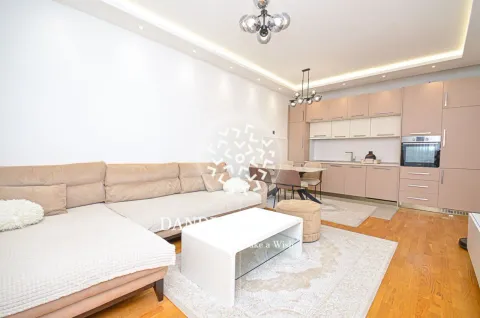 Rent, one bedroom apartment, 59m², Central Point, Podgorica - image 958