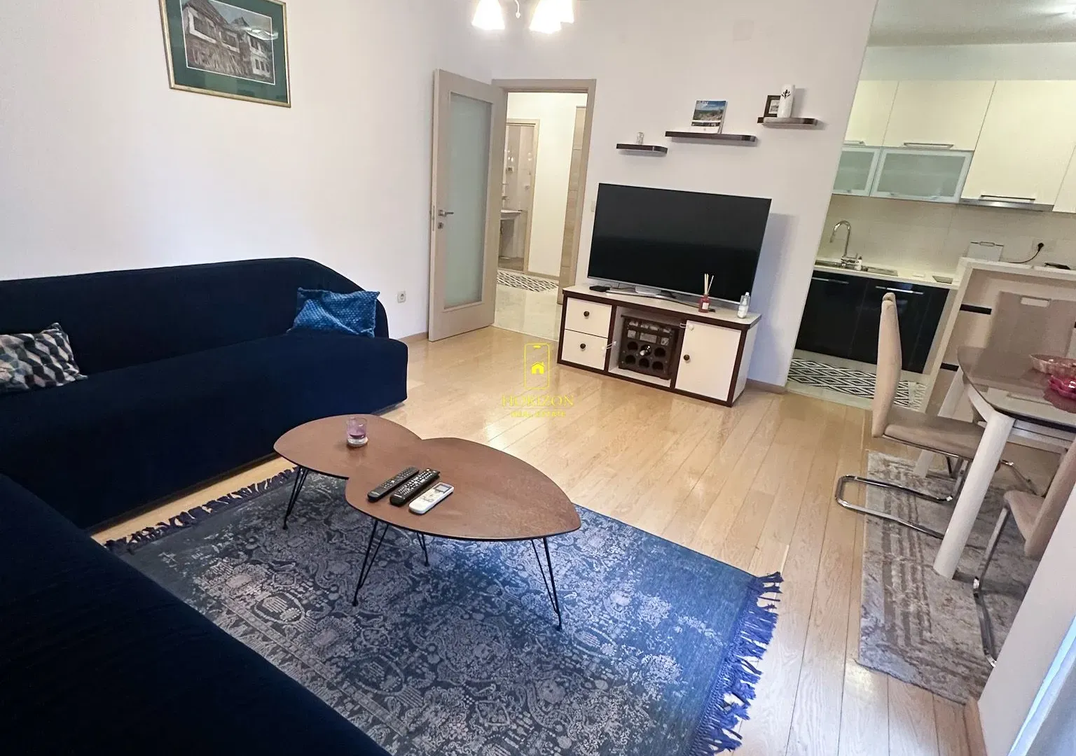 Izdavanje, dvosoban stan, 75m², City Kvart, Podgorica