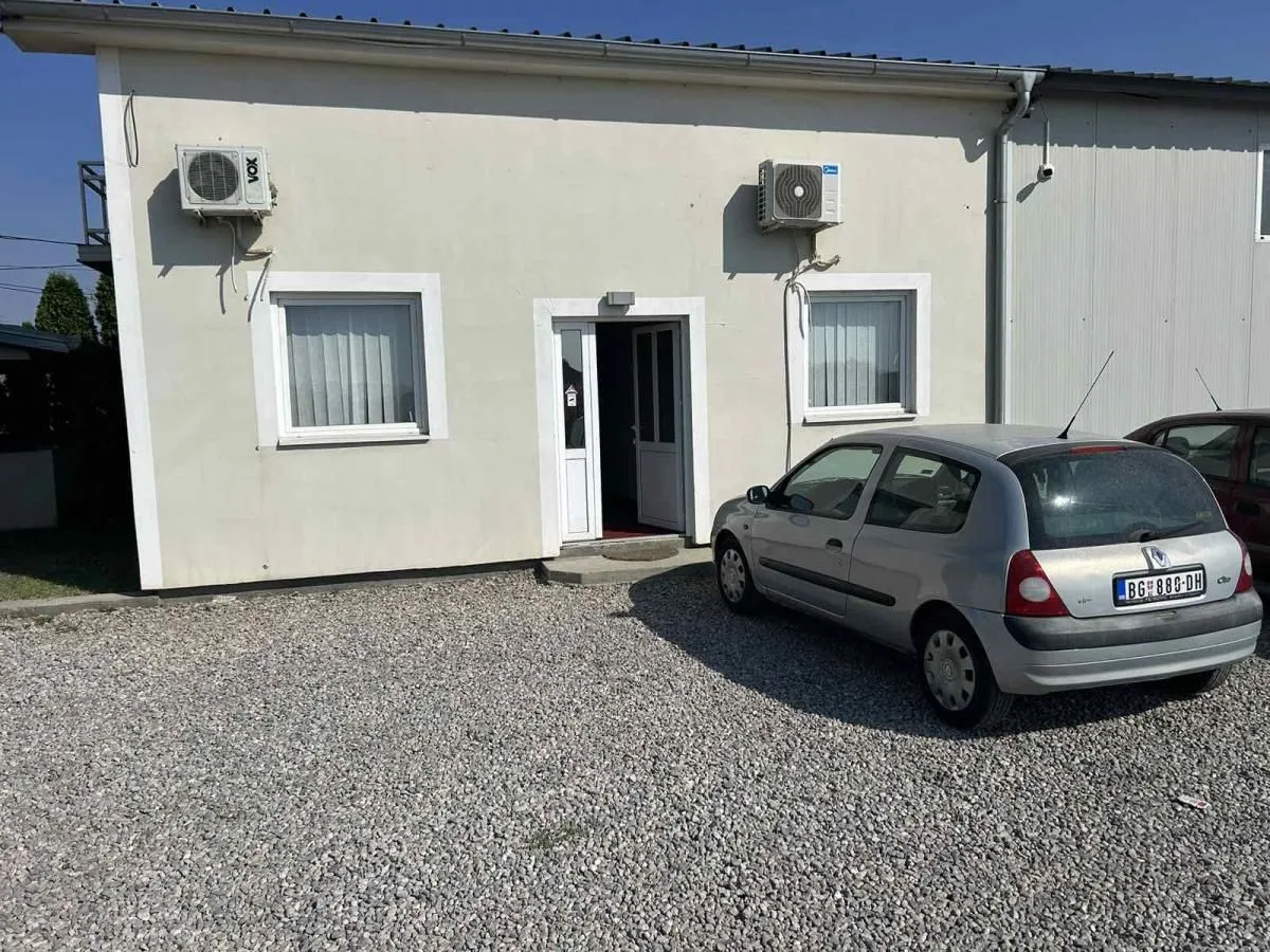 Rent, office space, 120m², Zemun Ugrinovci, Zemun Sve Podlokacije