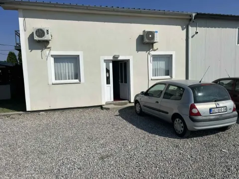 Izdavanje, poslovni prostor, 120m², Zemun Ugrinovci, Zemun Sve Podlokacije - image 8