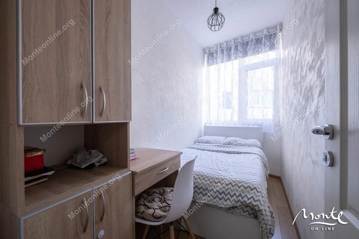 Prodaja, dvosoban stan, 48m², Dobrota, Kotor