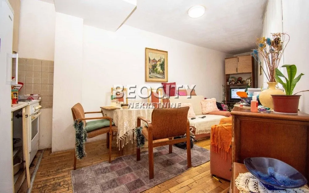 Prodaja, stan, 35m², Petlovo Brdo, Beograd