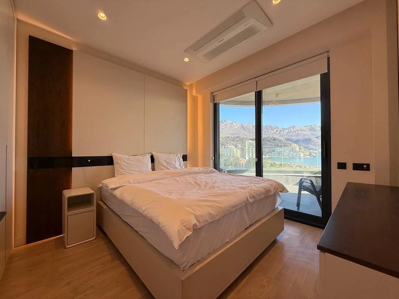 Sale, one bedroom apartment, 69m², Bečići, Budva