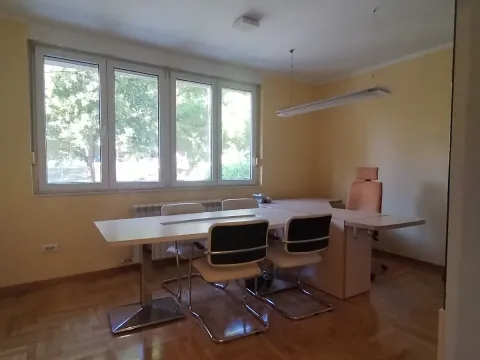 Izdavanje, poslovni prostor, 62m², Vračar Sve Podlokacije, Beograd - image 10