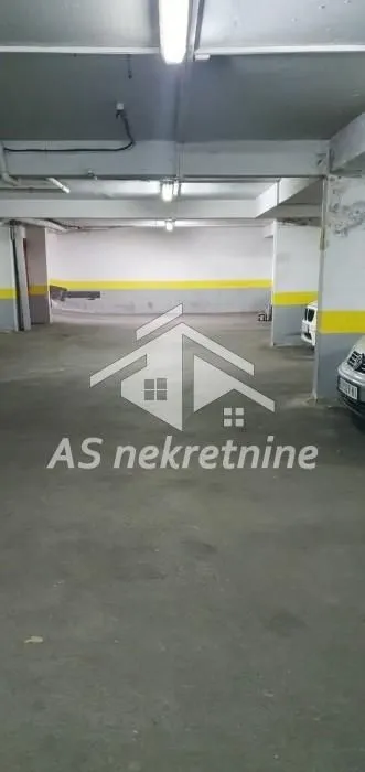 Izdavanje, dvosoban stan, 40m², Vračar Sve Podlokacije, Beograd