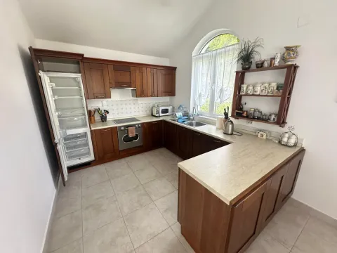 Prodaja, kuća, 330m², Muo, Kotor - image 16