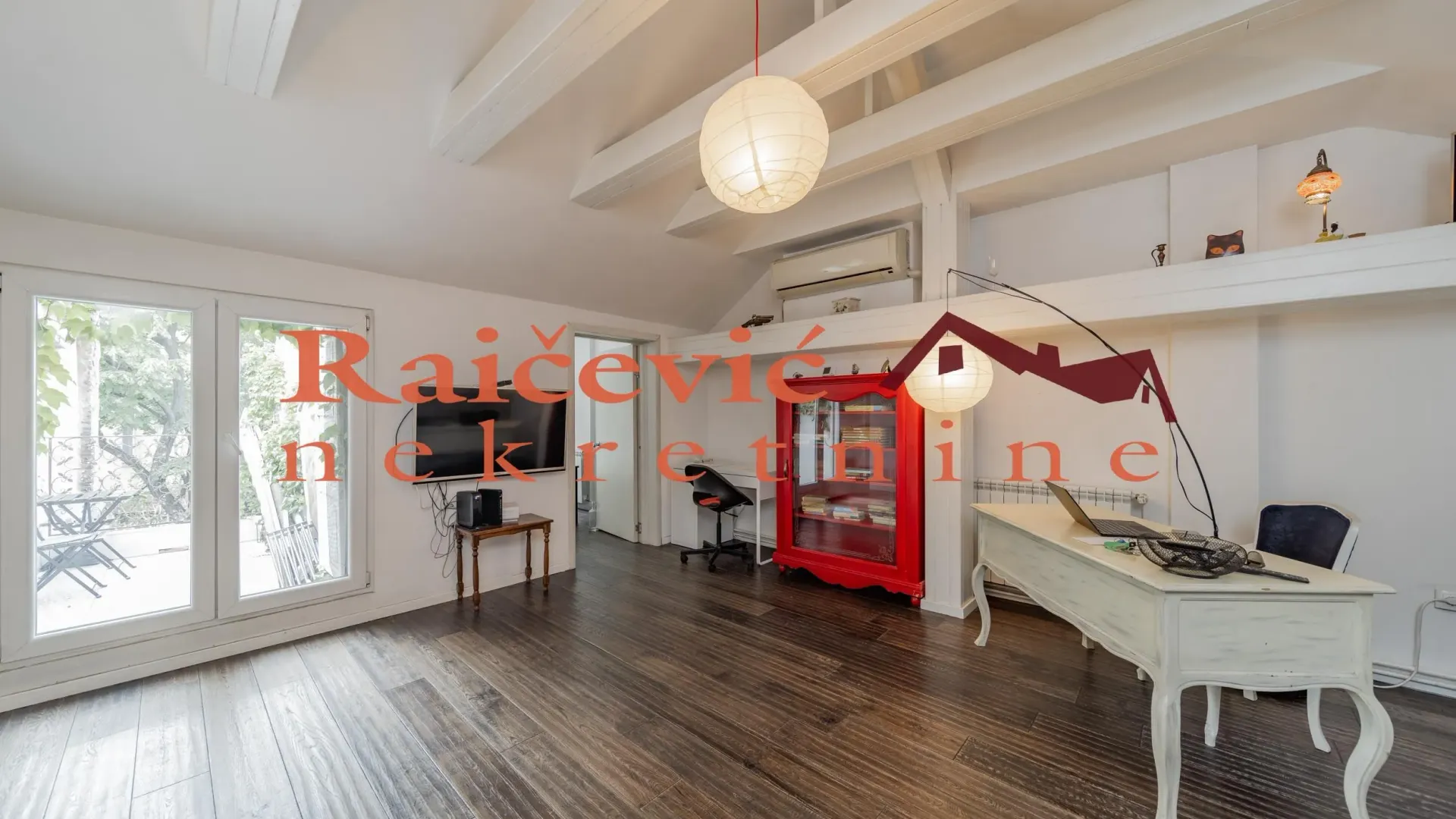 Sale, three bedroom apartment, 82m², Kalenić Pijaca, Vračar Sve Podlokacije