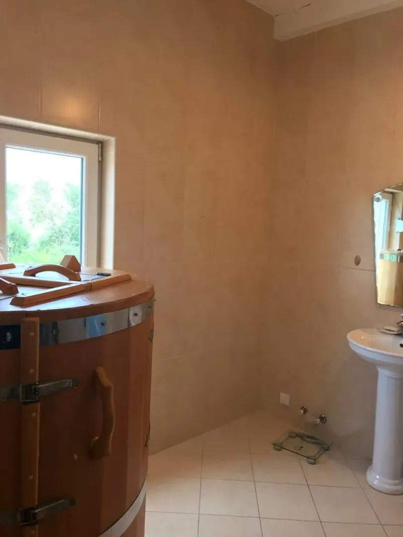 Izdavanje, kuća, 120m², Tivat, Crna Gora