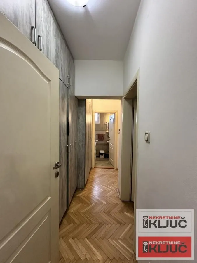 Prodaja, dvosoban stan, 61m², Salajka, Novi Sad Sve Podlokacije