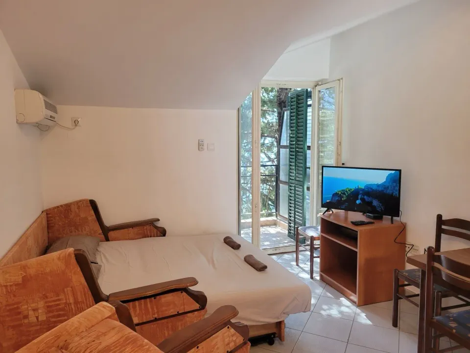 Rent, studio apartment, 31m², Orahovac, Kotor