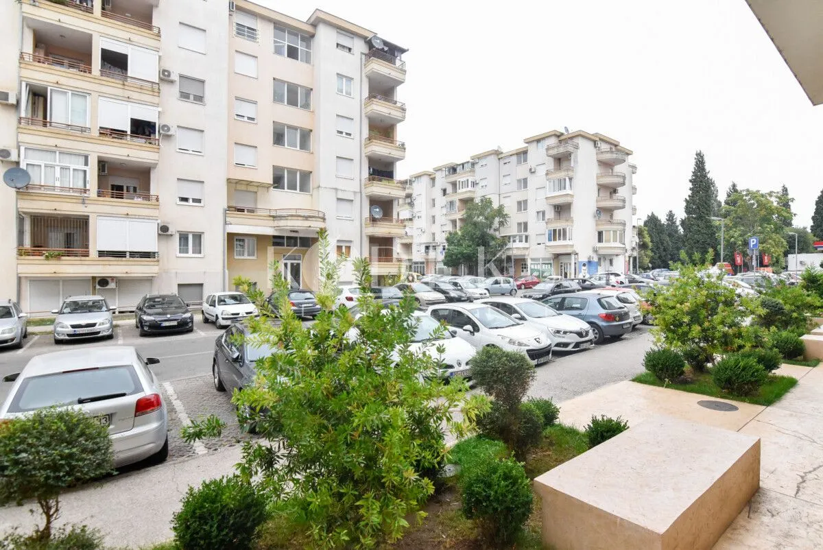 Rent, one bedroom apartment, 39m², City Kej, Podgorica