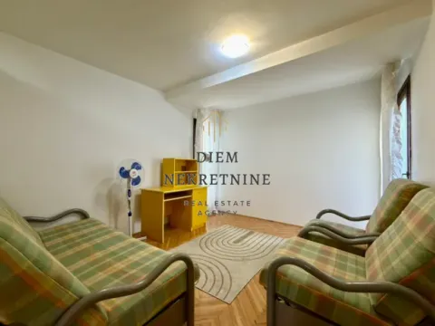 Rent, two bedroom apartment, 85m², Centar, Bar - image 9