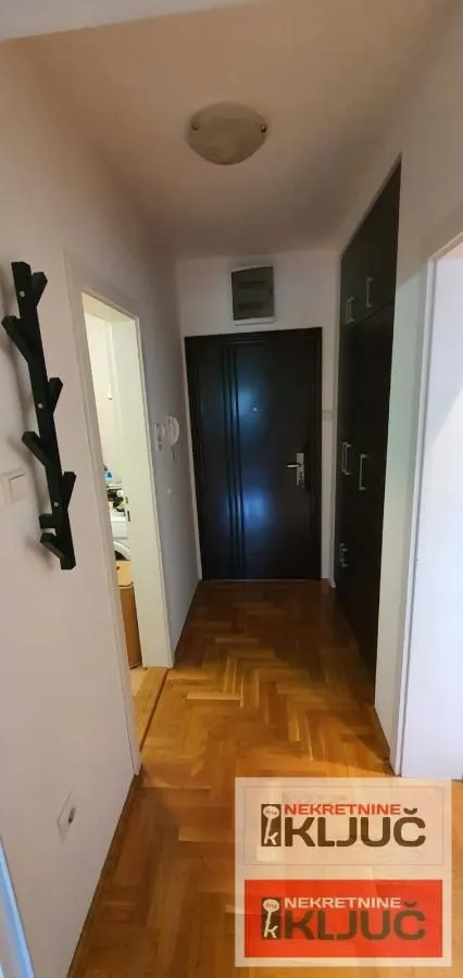 Izdavanje, jednosoban stan, 47m², Nova Detelinara, Novi Sad Sve Podlokacije