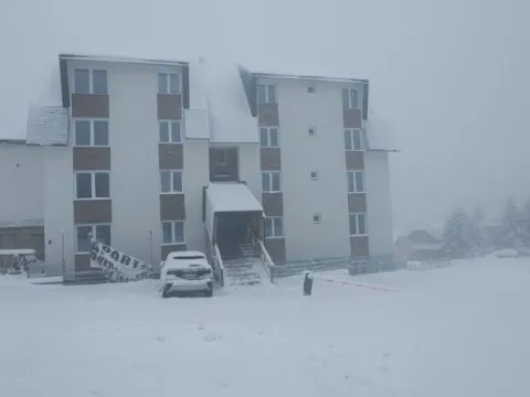 Sale, two bedroom apartment, 40m², Kopaonik, Srbija - image 4