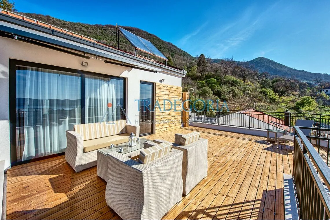 Prodaja, kuća, 180m², Tivat, Crna Gora