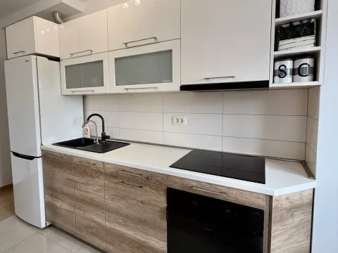 Prodaja, trosoban stan, 72m², City Kvart, Podgorica - image 5