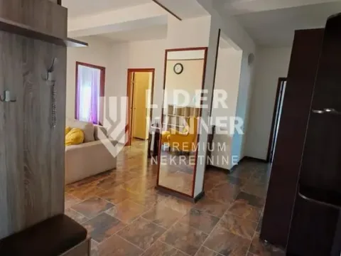 Izdavanje, četvorosoban stan, 120m², Petlovo Brdo, Beograd - image 15