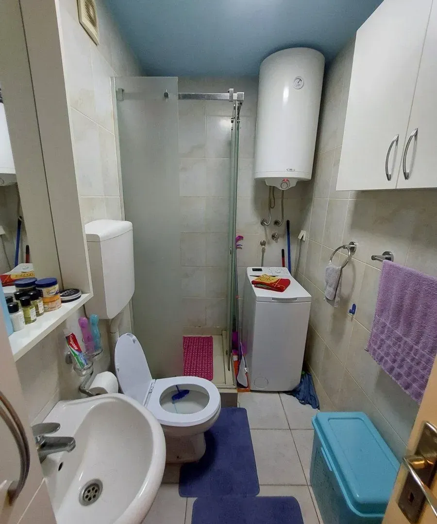 Prodaja, trosoban stan, 63m², Petlovo Brdo, Beograd