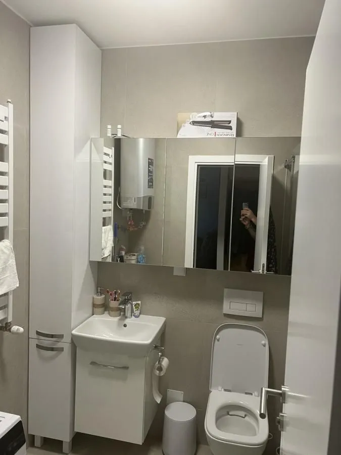 Izdavanje, jednosoban stan, 56m², Niš, Srbija