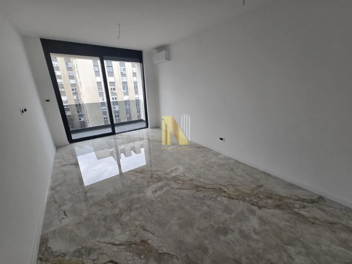 Izdavanje, jednosoban stan, 50m², Spens, Novi Sad Sve Podlokacije