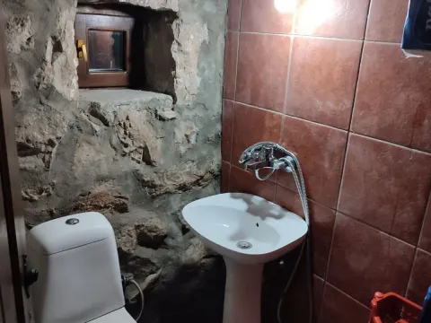 Prodaja, kuća, 72m², Bar, Crna Gora - image 9