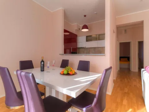 Sale, three bedroom apartment, 104m², Budva, Crna Gora - image 11