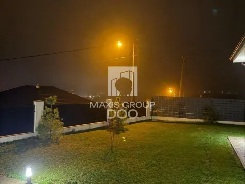 Izdavanje, kuća, 290m², Kaludjerica, Grocka - image 10