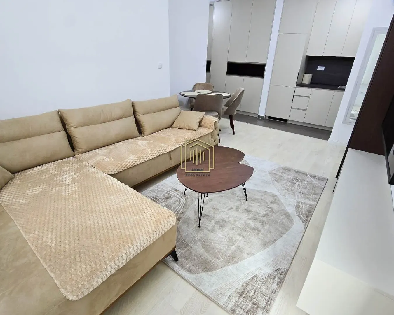 Izdavanje, jednosoban stan, 40m², Podgorica, Crna Gora