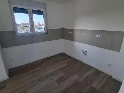 Prodaja, četvorosoban stan, 95m², Veternik, Novi Sad Sve Podlokacije - image 4