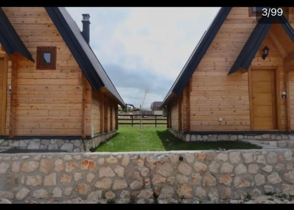 Prodaja, kuća, 832m², Razvršje, Žabljak