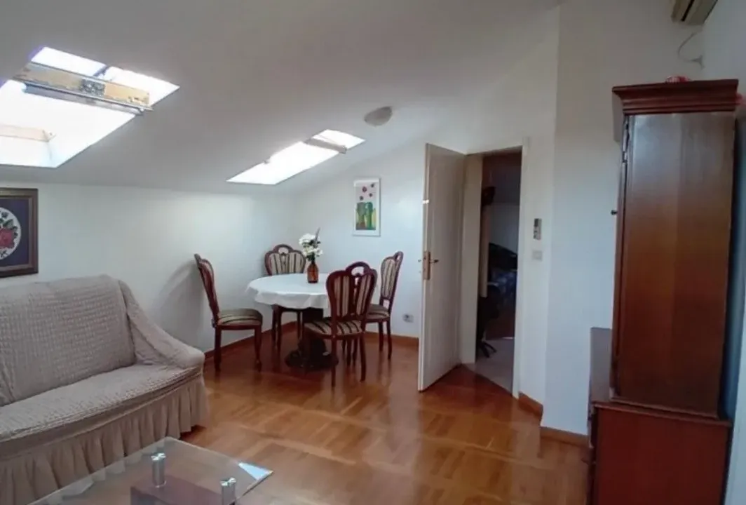 Izdavanje, jednosoban stan, 55m², Preko Morače, Podgorica