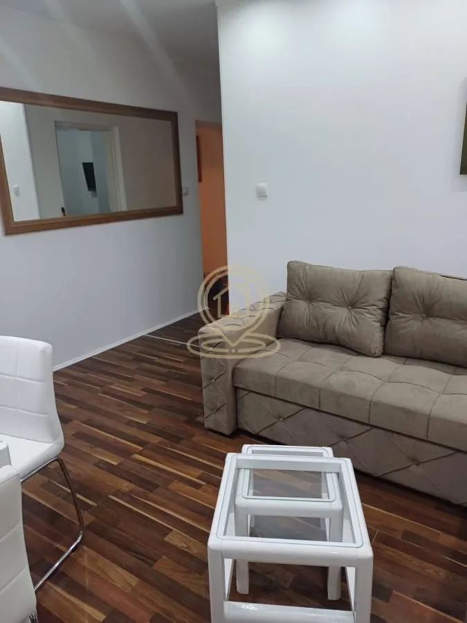 Izdavanje, dvosoban stan, 41m², Čubura, Beograd