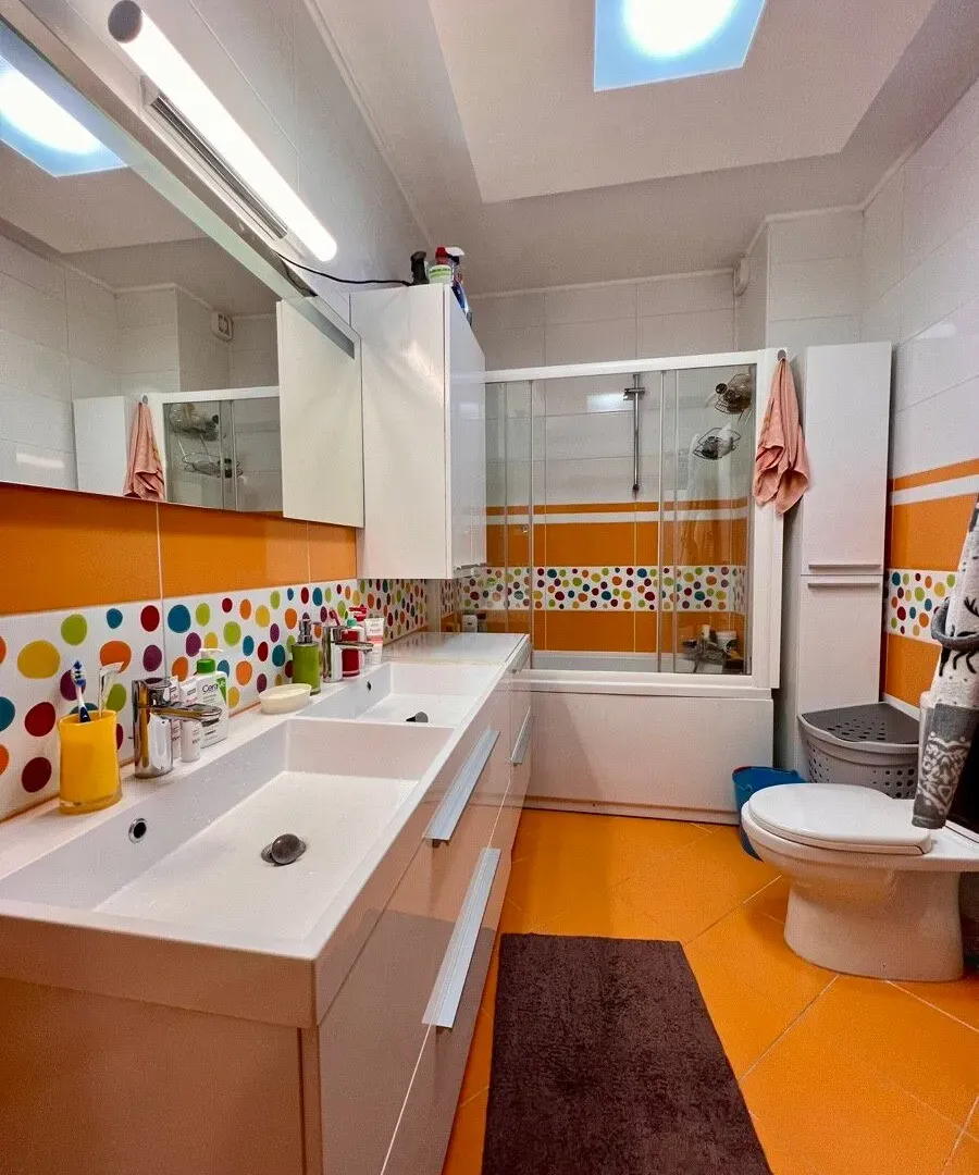 Prodaja, trosoban stan, 136m², Centar, Podgorica
