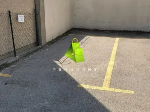 Rent, parking/garage, 12m², Centar, Niš