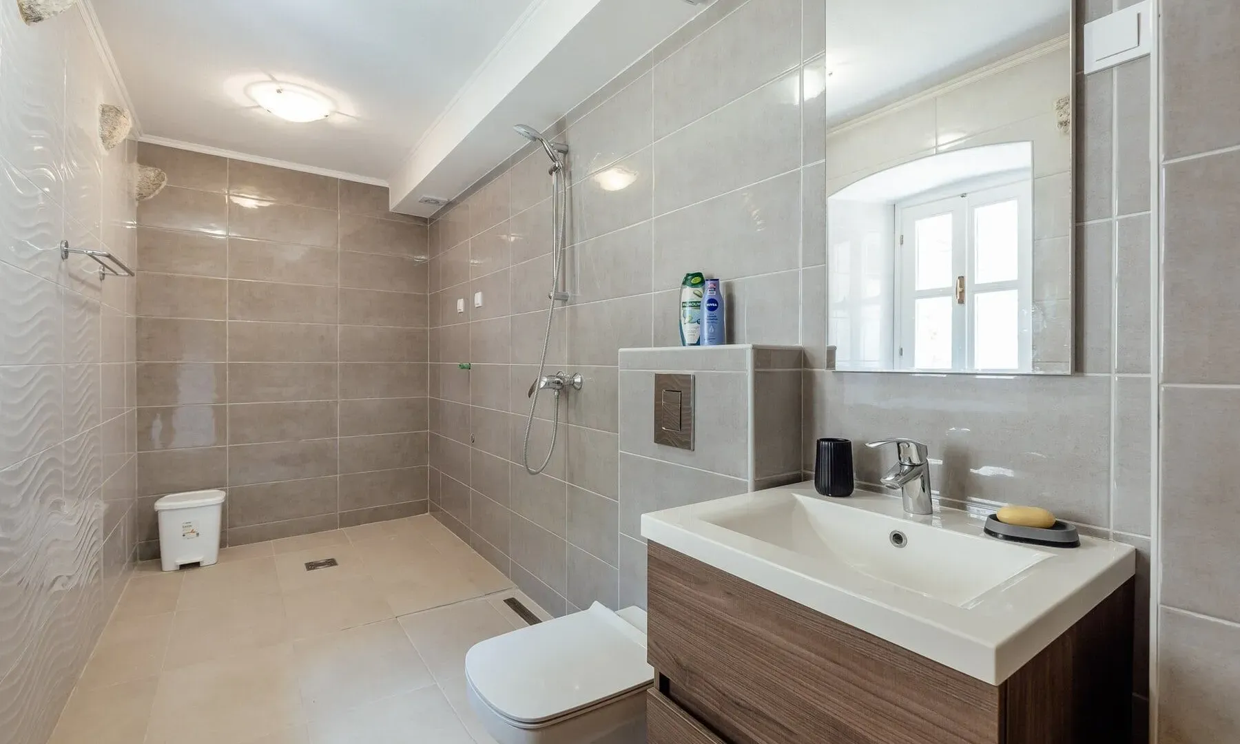 Sale, house, 800m², Prčanj, Kotor