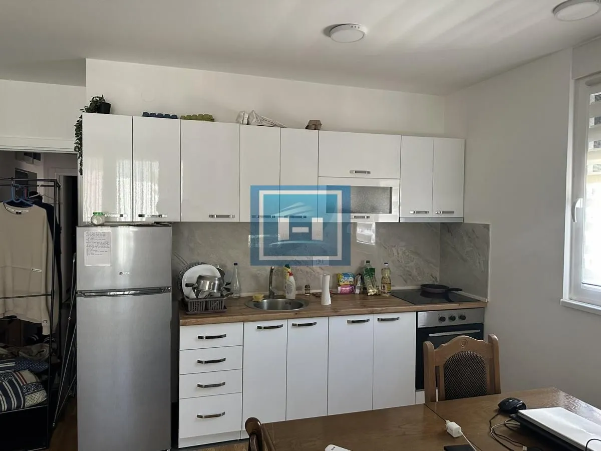 Rent, two bedroom apartment, 45m², Medijana, Niš